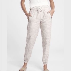 Athleta Cabo Tide Linen Camo Jogger size 10